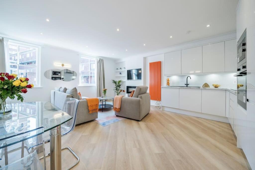 Вилла House 10 Mins To Tower Bridge Hot Tub & Parking Лондон Экстерьер фото