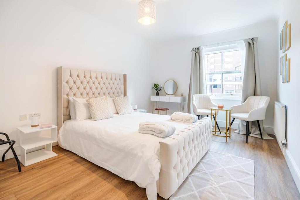 Вилла House 10 Mins To Tower Bridge Hot Tub & Parking Лондон Экстерьер фото